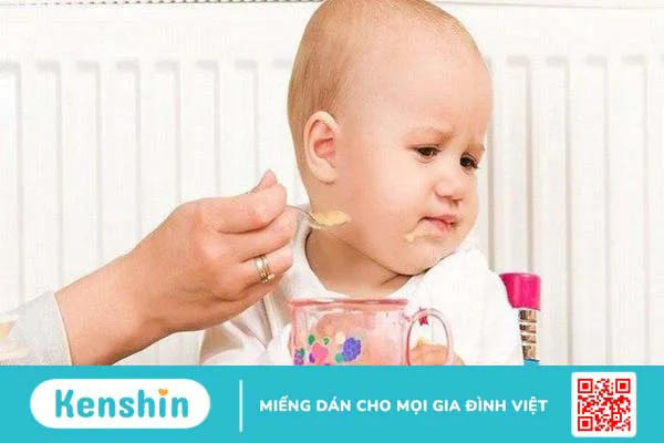 Dấu hiệu bệnh tay chân miệng thường gặp ở trẻ em và người lớn là gì?