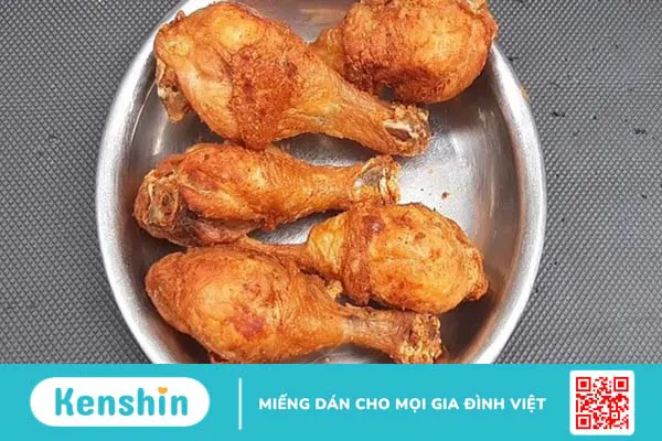 Đau họng không nên ăn gì? 7 thực phẩm kiêng dùng để mau khỏi bệnh