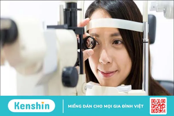 Đeo kính cận bị nhức đầu: Tìm hiểu ngay 6 nguyên nhân sau