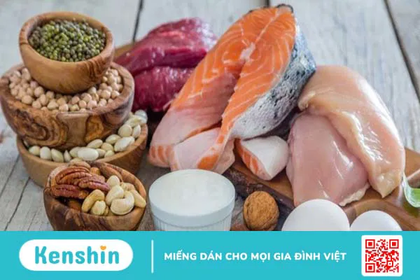 Đi mưa về nên làm gì? 10 bí quyết bảo vệ sức khỏe mùa mưa hiệu quả