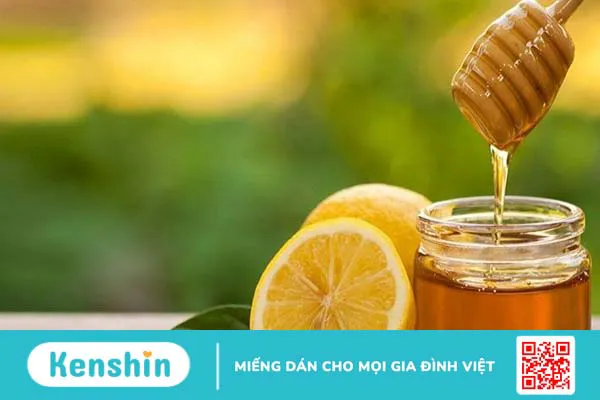 Điều trị mụn bằng mật ong đơn giản tại nhà