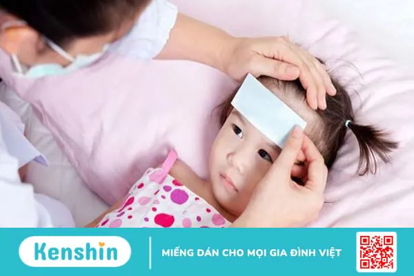 Dùng biện pháp dân gian chăm sóc trẻ bị tay chân miệng cần lưu ý gì?