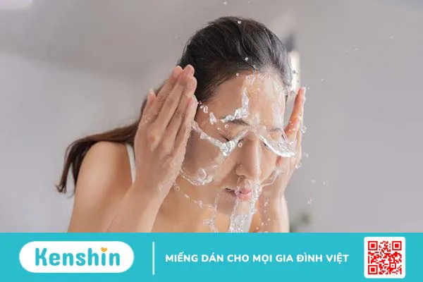 Dùng sữa dưỡng thể có mọc lông không? Cách dùng và lưu ý khi dùng