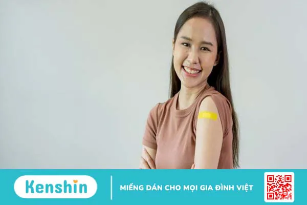 Làm gì sau khi tiêm vaccine COVID-19?