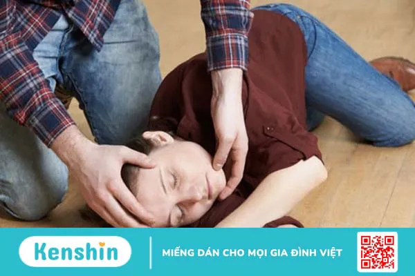 Những đối tượng không nên sử dụng dầu hoa anh thảo