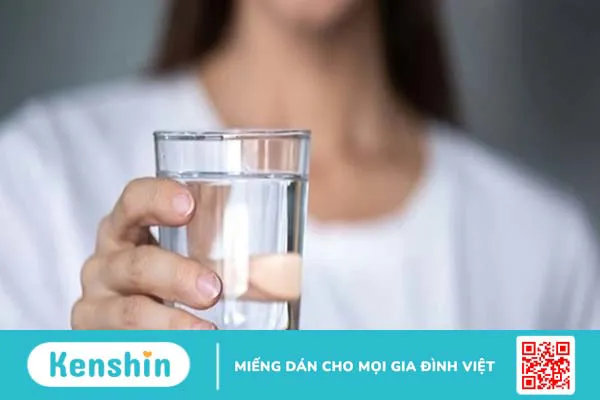 Những việc cần làm khi có triệu chứng sốt, ho, đau họng, khó thở