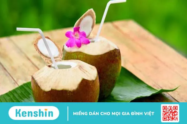 Nước dừa bao nhiêu calo? Uống nước dừa có giảm cân không?