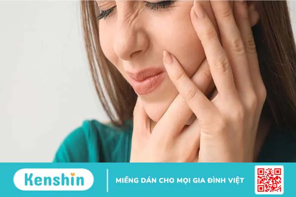 Rát lưỡi là bệnh gì? 5 nguyên nhân gây rát lưỡi, khô miệng kéo dài