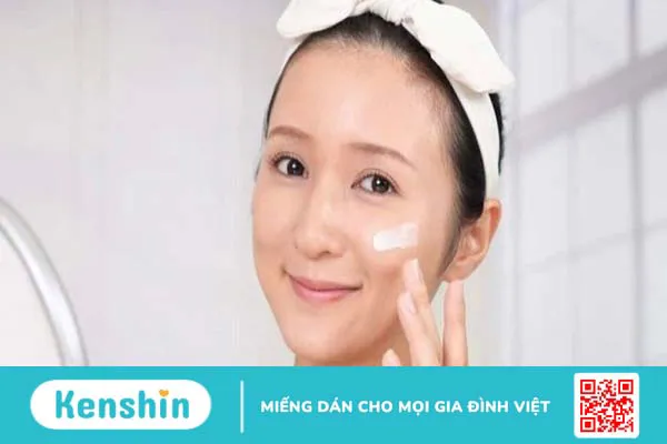 Sự khác nhau giữa kem dưỡng da ban ngày và ban đêm, lưu ý khi dùng