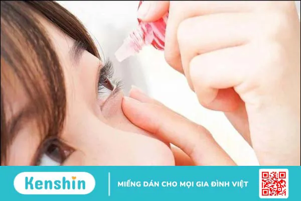 Tại sao bôi kem chống nắng bị cay mắt và cách xử lý hiệu quả