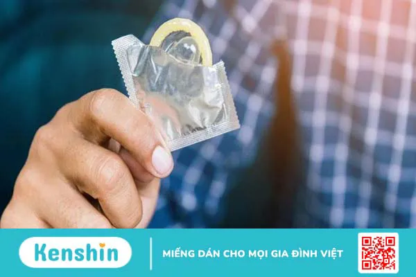 Tại sao dùng bao cao su vẫn có thai? 10 nguyên nhân, cách xử lý