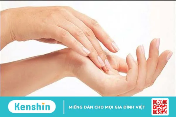 Tắm nước nóng có tác dụng gì? Có nên tắm nước nóng mỗi ngày?