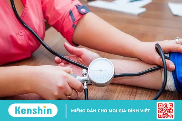 Tắm nước nóng hay nước lạnh tốt hơn cho sức khỏe?