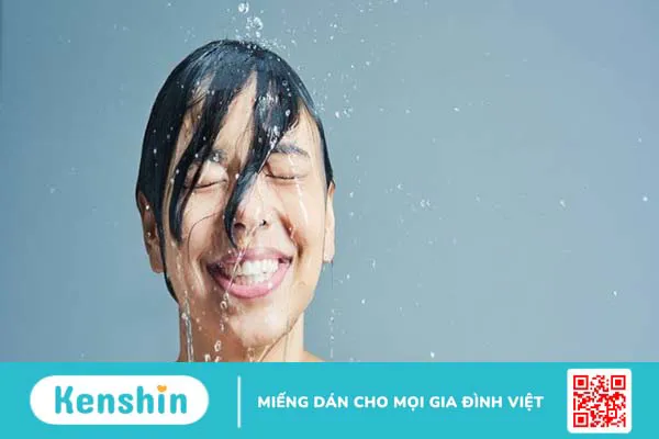 Tắm sáng có tốt không? 11 lợi ích của tắm buổi sáng bạn cần biết