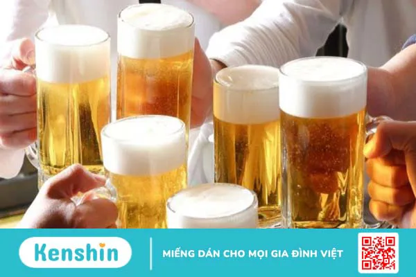 Tiêm vắc xin Covid-19 có được uống rượu bia không?