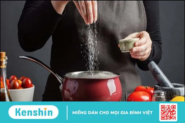 Tới tháng không nên ăn gì? 10 thực phẩm bạn gái đến kỳ kinh nên tránh