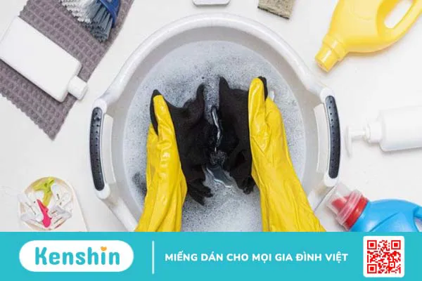 Trẻ bị đau mắt đỏ: Một số lưu ý cha mẹ cần quan tâm!