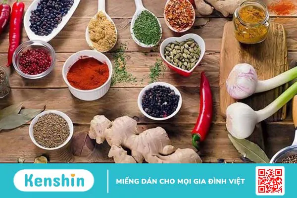 Trẻ bị tay chân miệng nên ăn gì và kiêng ăn gì để nhanh khỏi?