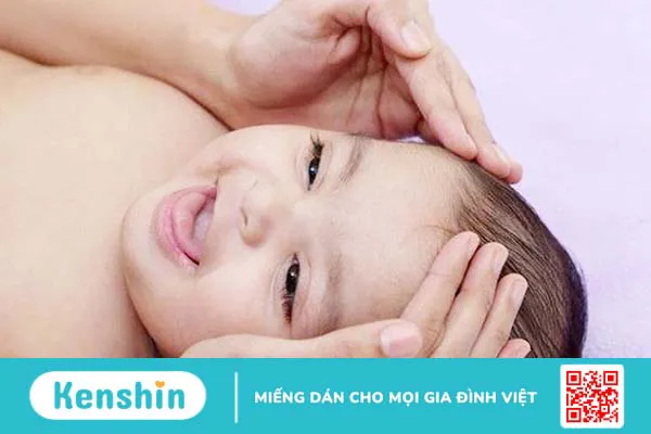 Trẻ sơ sinh bị đau mắt đỏ: Nguyên nhân do đâu và cách xử lý