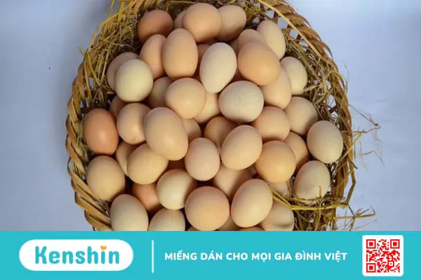 Trứng chiên bao nhiêu calo? Ăn trứng chiên có béo không? Lưu ý khi ăn