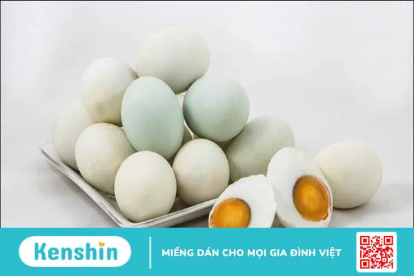 Trứng muối bao nhiêu calo? Cách để ăn trứng muối không gây tăng cân?