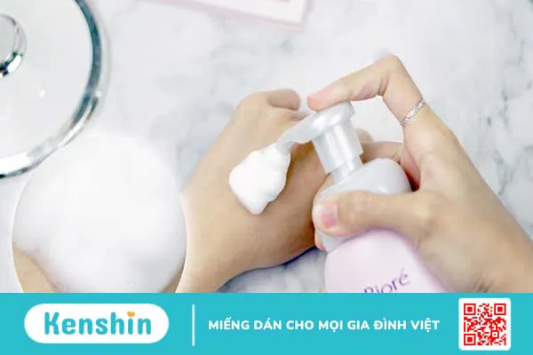 Ưu và nhược điểm của các loại tẩy trang phổ biến và lưu ý khi dùng