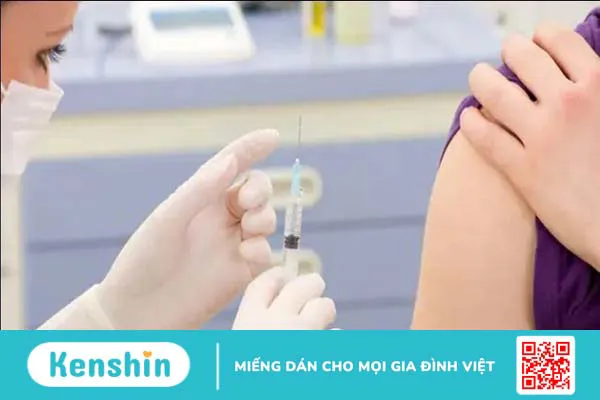 Vắc xin thủy đậu phải tiêm bao nhiêu mũi và nên tiêm khi nào?