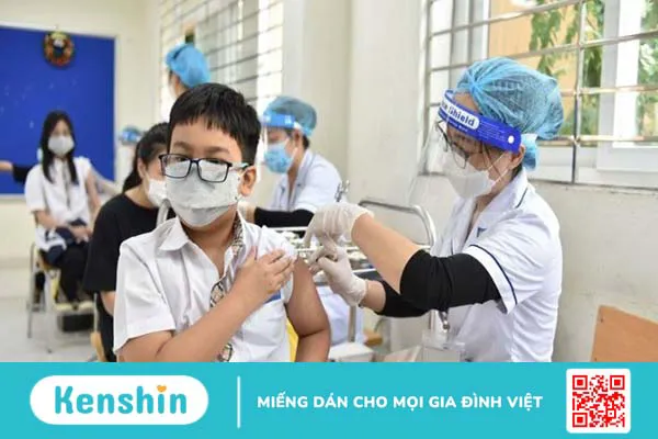 Vắc xin thủy đậu phải tiêm bao nhiêu mũi và nên tiêm khi nào?