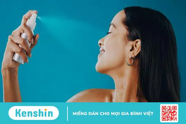 Vì sao nên dùng xịt khoáng vào mùa hè? Cách dùng xịt khoáng đúng cách