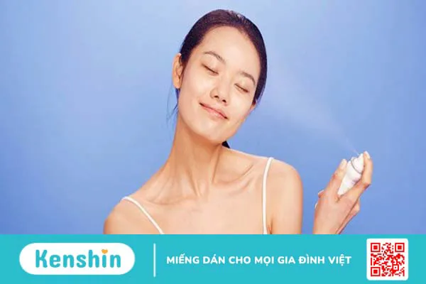 Vì sao nên dùng xịt khoáng vào mùa hè? Cách dùng xịt khoáng đúng cách