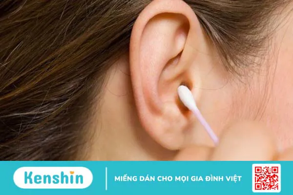 Viêm tai ngoài kiêng ăn gì? 6 thực phẩm cần tránh xa