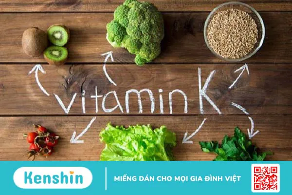 Vitamin K là gì? Tác dụng, cách dùng, tác dụng phụ, thực phẩm chứa vitamin K