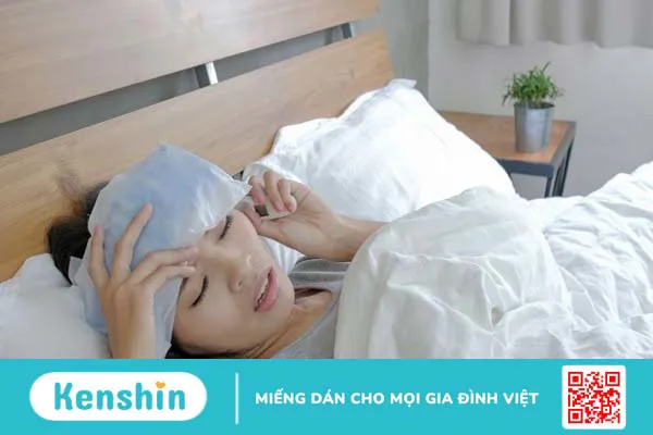 Xì mũi ra máu là bệnh gì? Có nguy hiểm không?