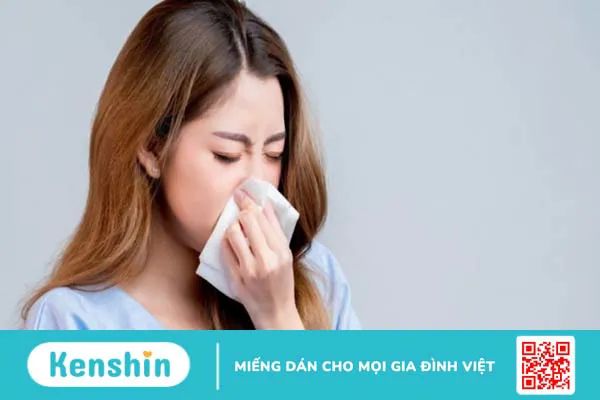 Xì mũi ra máu là bệnh gì? Có nguy hiểm không?