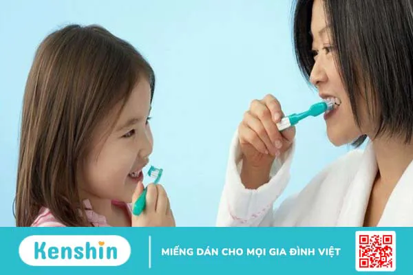 10 cách trị chảy máu chân răng tại nhà với các nguyên liệu tự nhiên