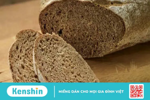 Bánh mì nguyên cám bao nhiêu calo? Ăn bánh mì nguyên cám có béo không?