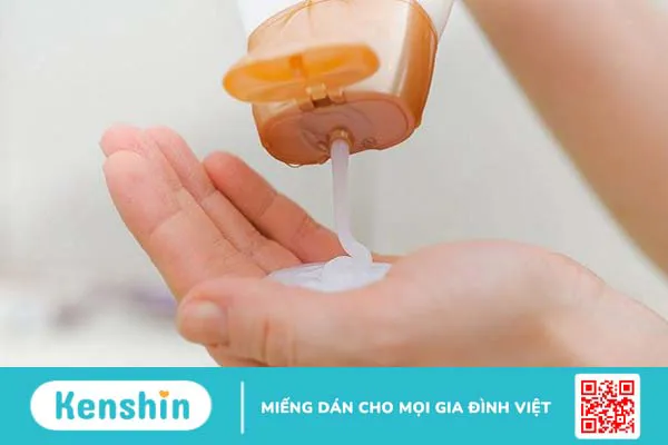 Cách gội đầu đúng cách, chuẩn salon giúp giảm gãy rụng