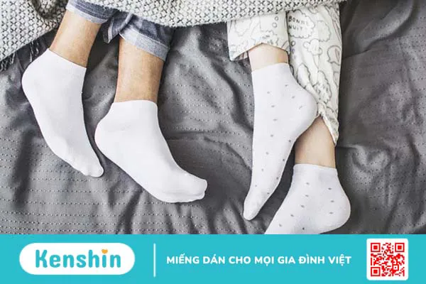 Không nên mang tất khi đi ngủ vào mùa lạnh