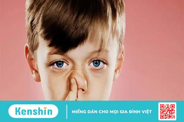 Lấy gỉ mũi đúng cách cho người lớn: 6 điều bạn cần lưu ý