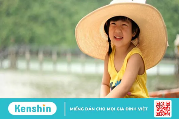 Những lưu ý khi dẫn bé đi tắm biển vào mùa hè