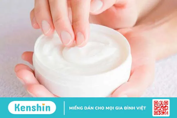 Sự khác nhau giữa kem dưỡng da ban ngày và ban đêm, lưu ý khi dùng